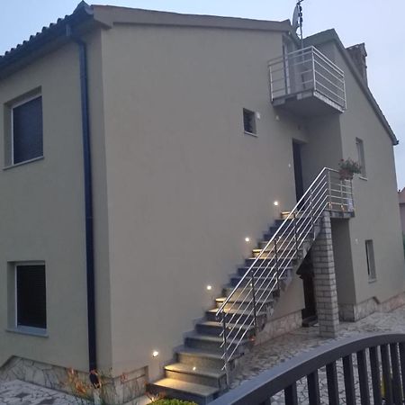 Appartamento Tomi Pola Esterno foto