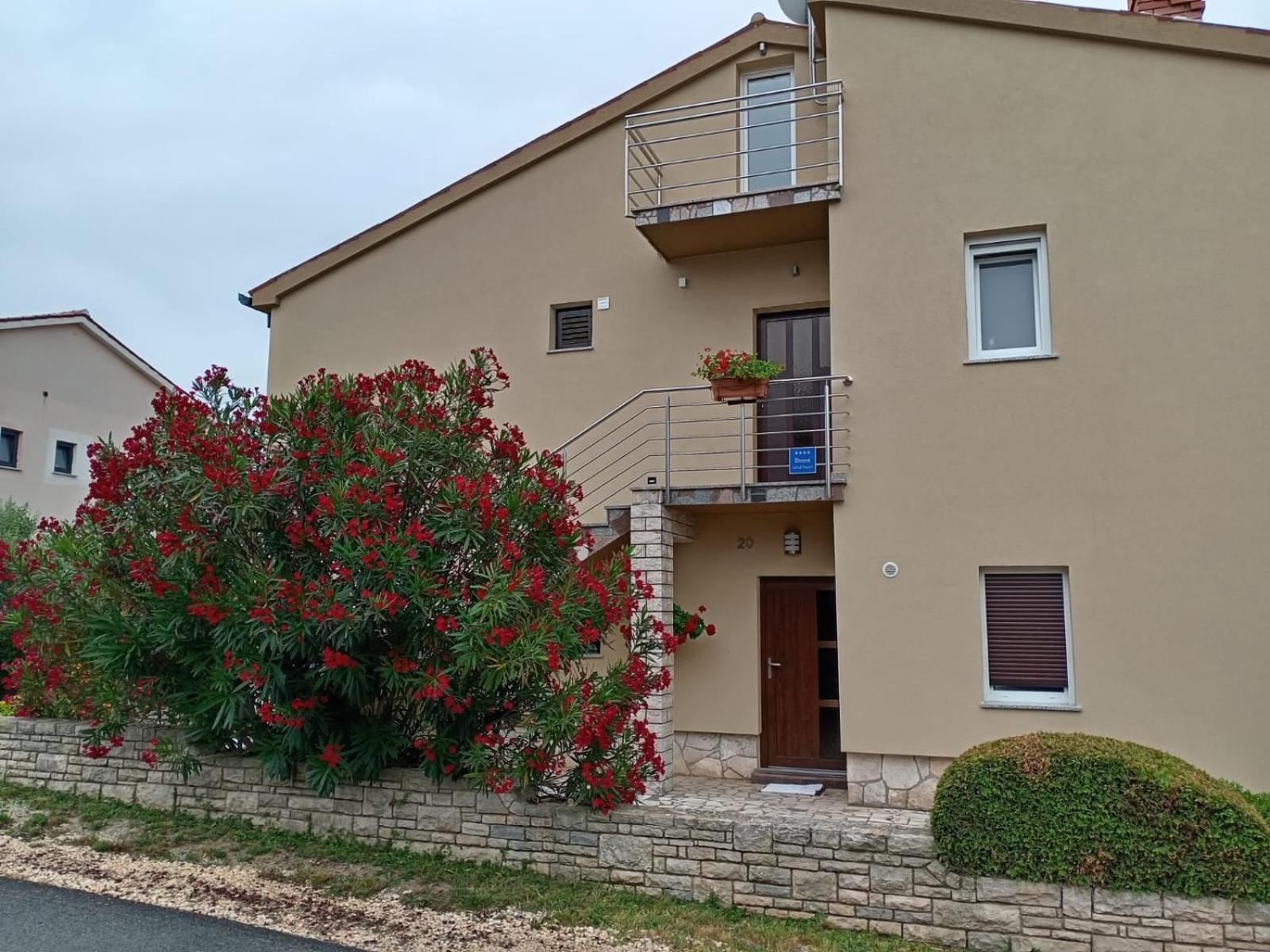 Appartamento Tomi Pola Esterno foto